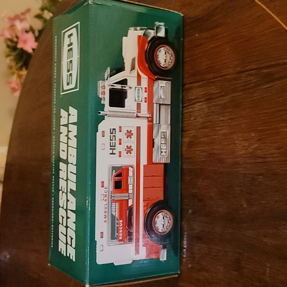 New In Box 2020 Hess Truck FIRST EVER Ambulance